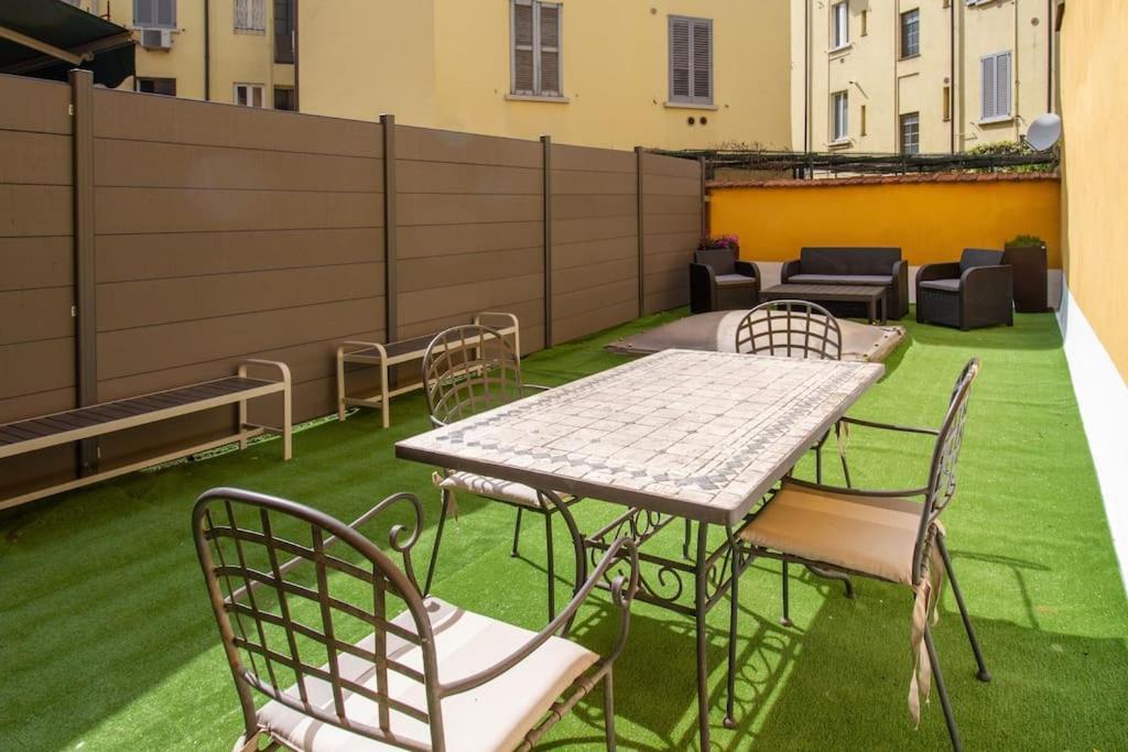 Palm Apartment Milan Exterior photo